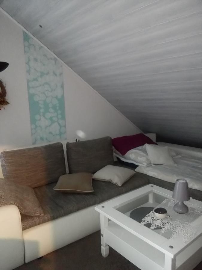 Appartement Ruhe Geniessen Bei Kulbes à Doberschutz Extérieur photo